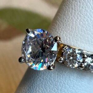 4ct Total 10k Solid Engagement Ring *Compliment Getter* Size 5 Sizeable up/down